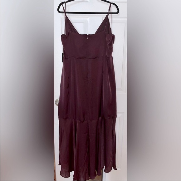 Express NWT High Low Satin Ruffle Sleeveless Burgundy Dress XL - Picture 4 of 6